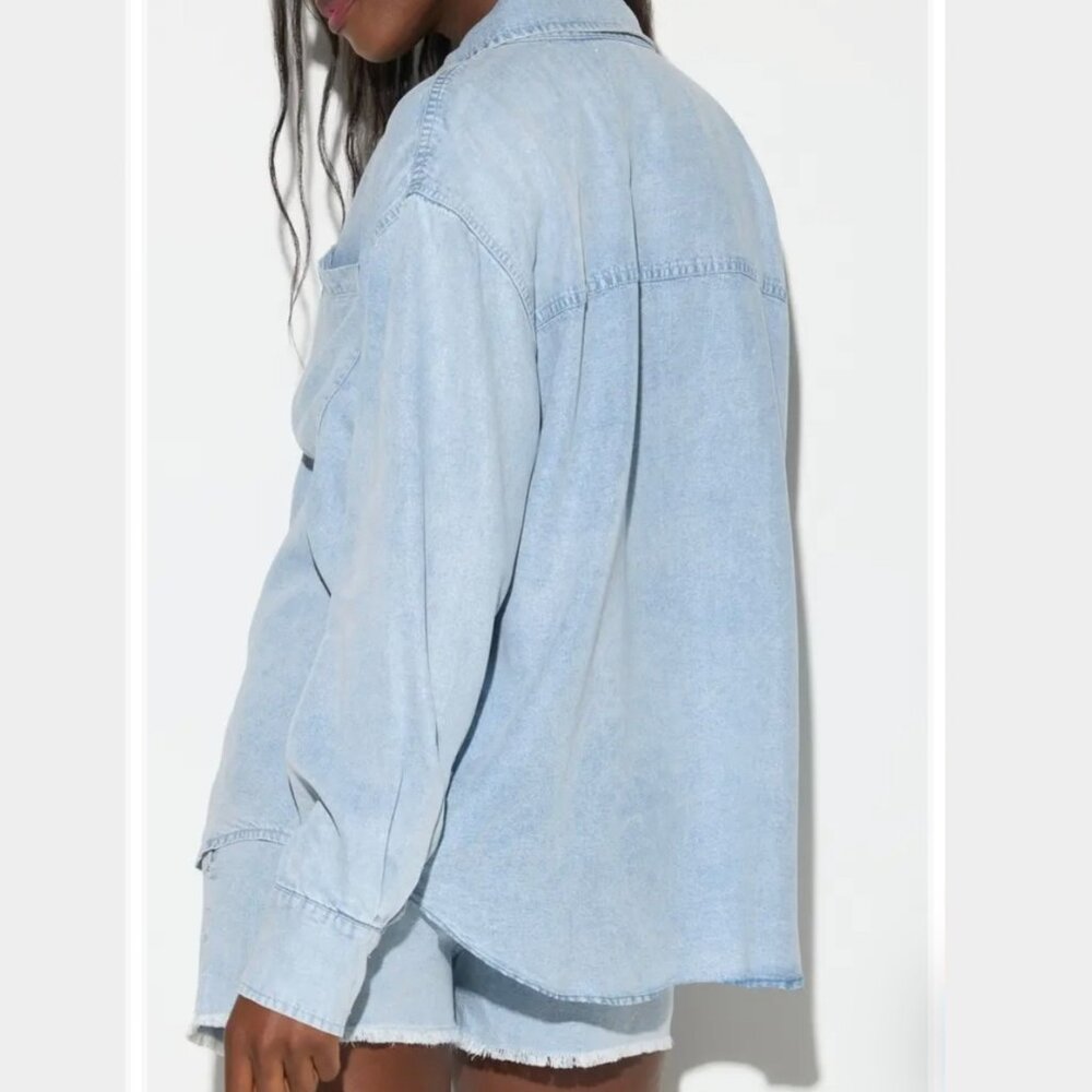 NEW Spiritual Gangster - S Women's Beaudry‎ Oversized Chambray Button-Up Shirt - Picture 4 of 8